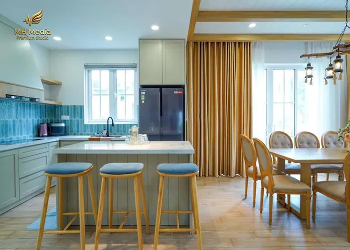 Khách sạn Novaworld Luxury Seaview